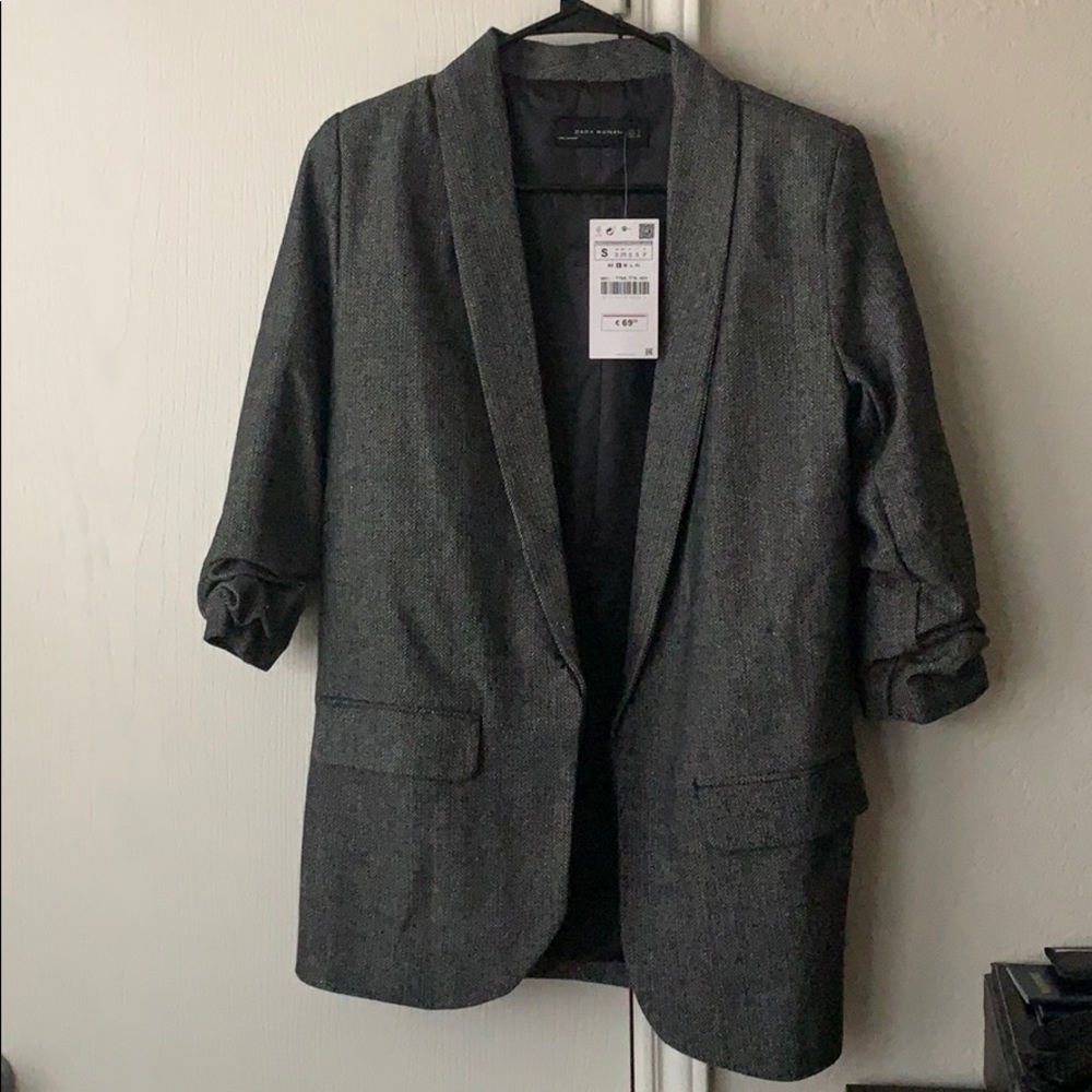 Zara Women’s Herringbone Blazer